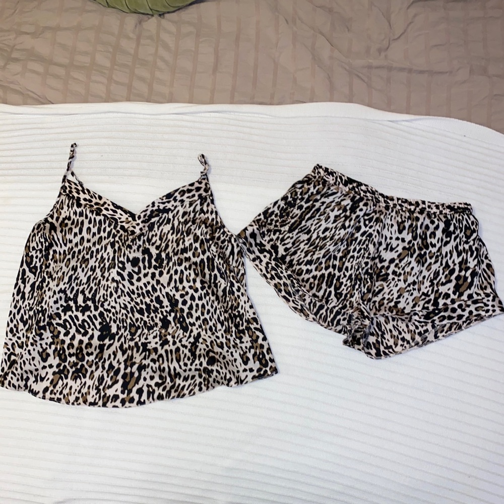 Leopard satin sleep pajama set